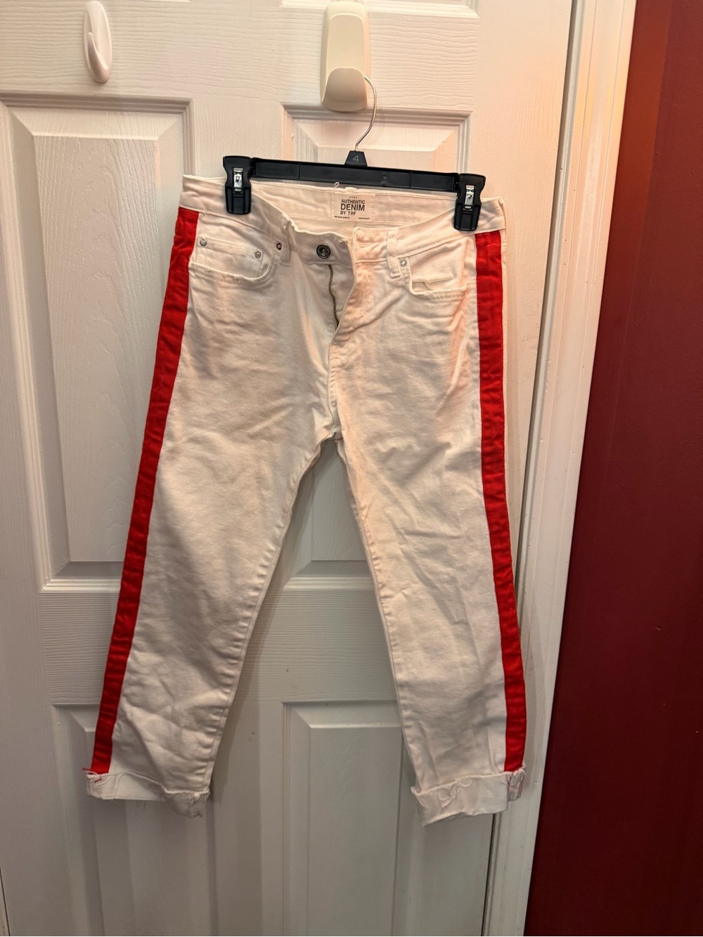 Zara White Cropped Pants with Red Side Stripe